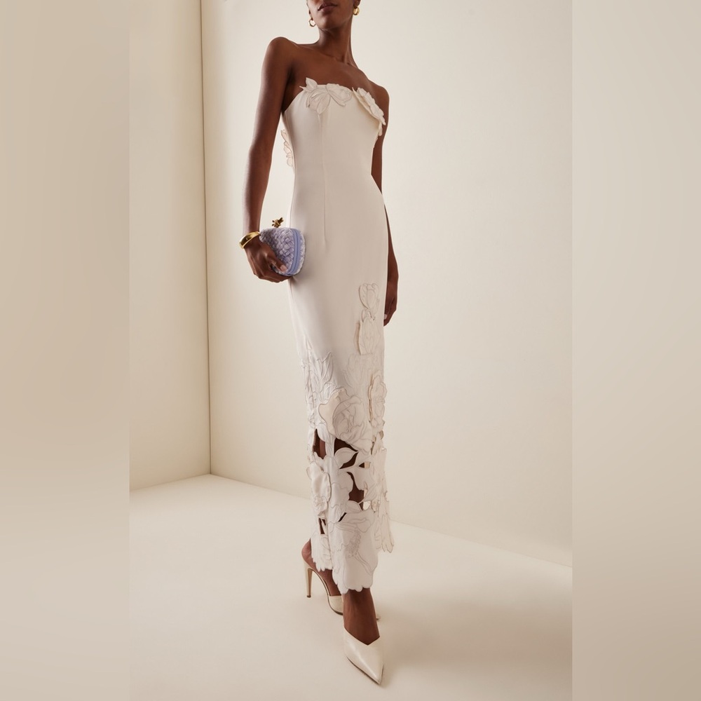 Chic strapless Cream Dress